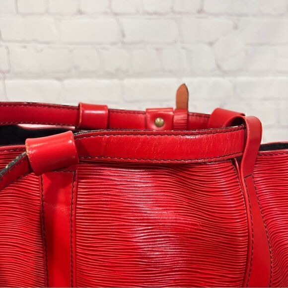 LOUIS VUITTON Epi Randonnee GM Castillan Red. Big Roomy Backpack. main image 12